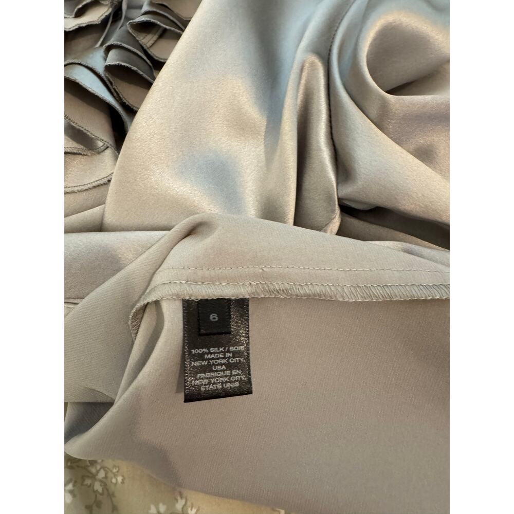 Lafayette 148 New York Silk Satin Ruffle Front Blouse Silver Metallic size 6 - Picture 4 of 9